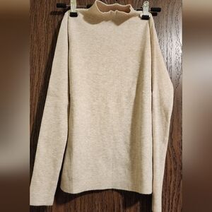 Turtleneck Light Sweater
